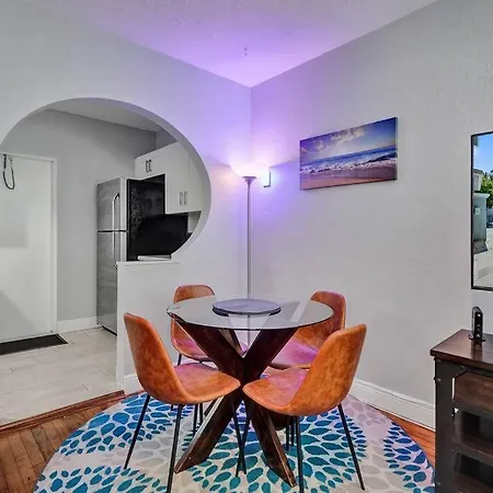 By Las Olas Bl, Pool, Parking, Remodeled & Central Fort Lauderdale Exterior photo