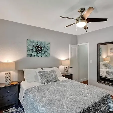 By Las Olas Bl, Pool, Parking, Remodeled & Central Fort Lauderdale Exterior photo